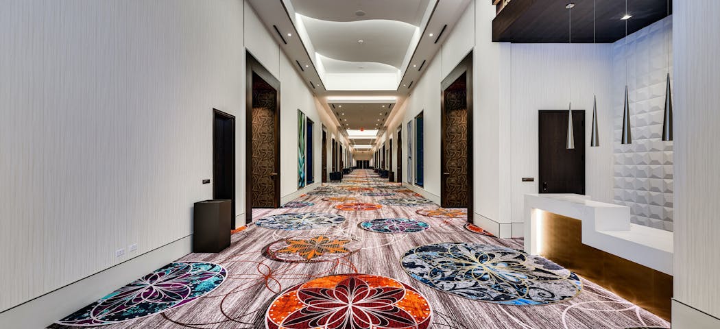 CAESARS-FORUM-Prefunction-Hallway-FORUM-and-SUMMIT